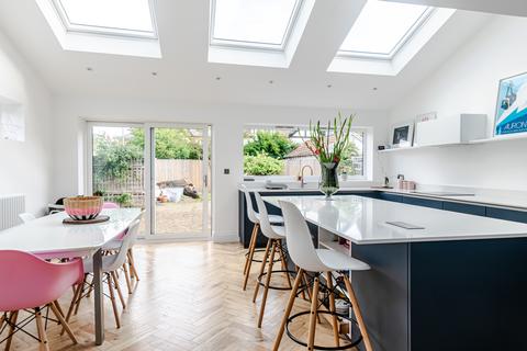 4 bedroom detached house for sale, Leeds LS8