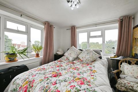 21 Pytt Field, Harlow, CM17 9AA