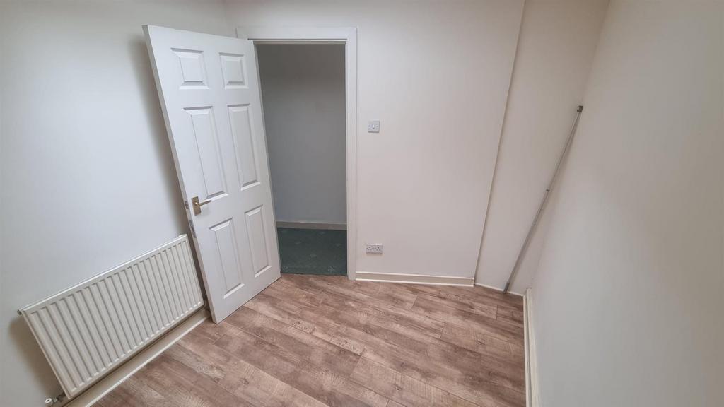 2 CB Bedroom 2 3.jpeg