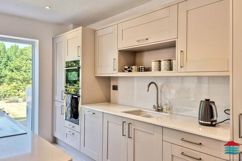 3 bedroom detached house for sale, Penrallt, Pwllheli, LL53