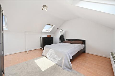 2 bedroom apartment for sale, Lichfield Road, London, NW2