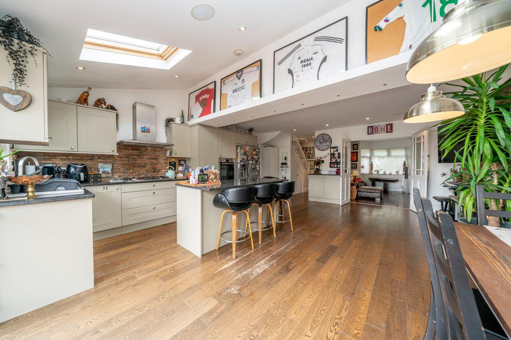102-Deaconsfield-Road-8774