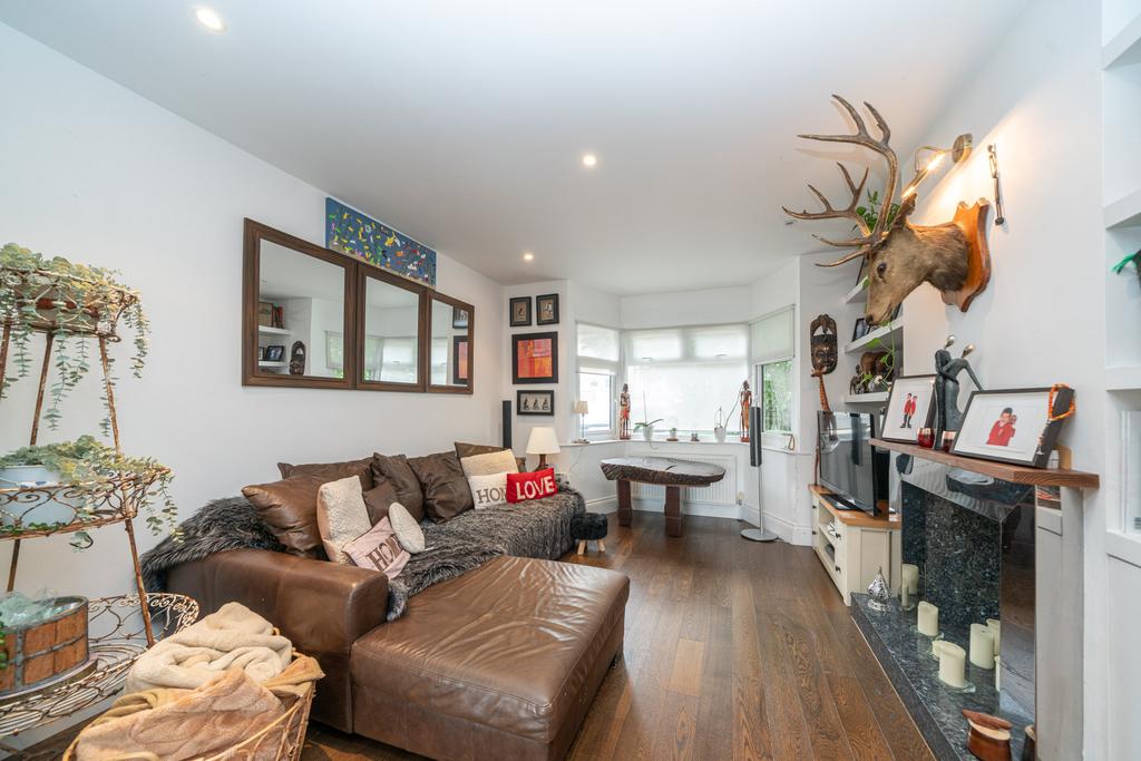 102-Deaconsfield-Road-8787