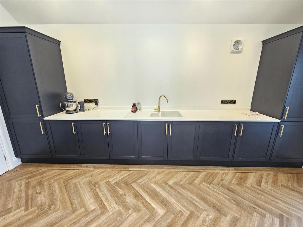 Utility Room.jpg