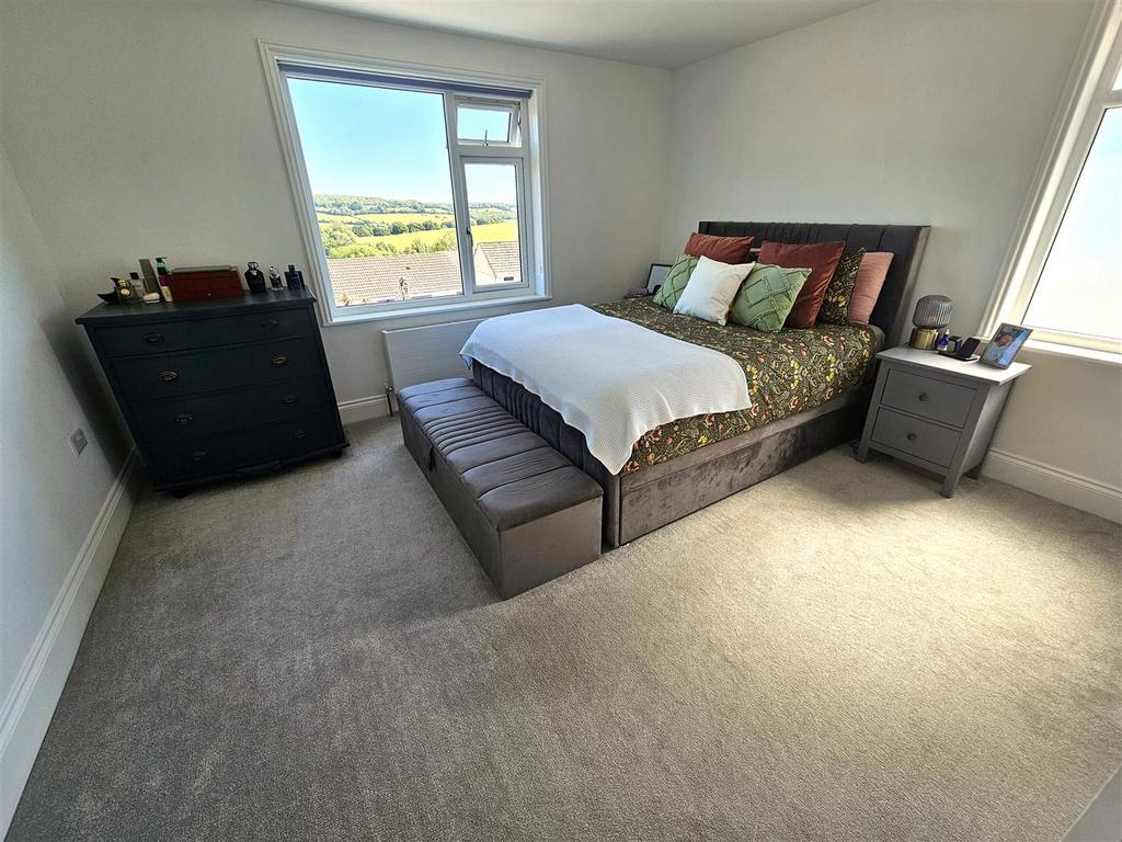 Master Bedroom.jpg