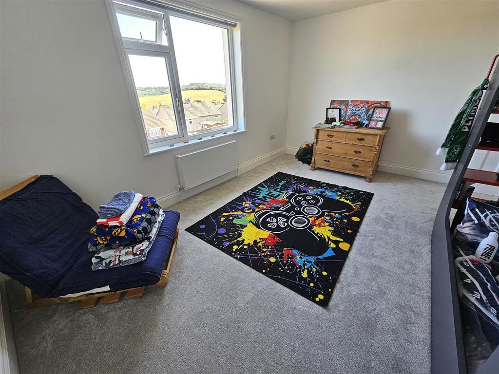 Bedroom 2.jpg