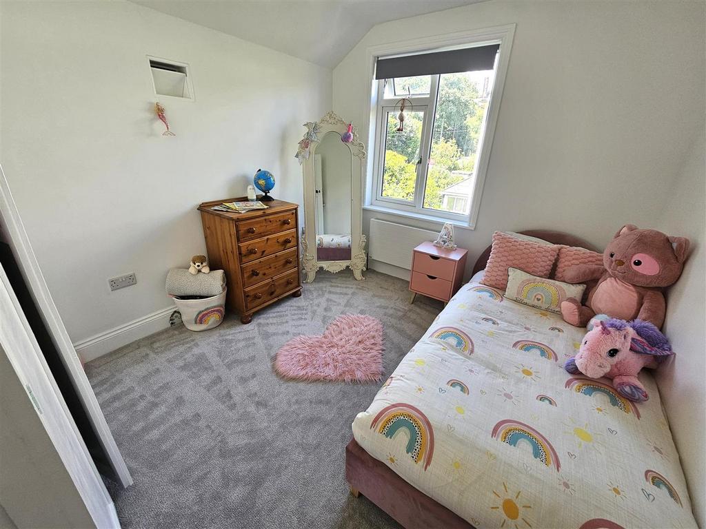 Bedroom 3.jpg