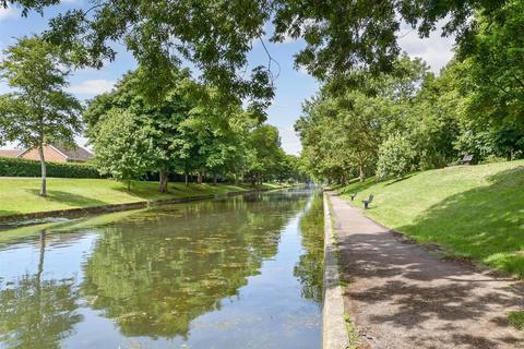 undefined, Newmans Close, Hythe CT21