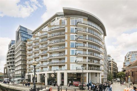 New Globe Walk, London SE1
