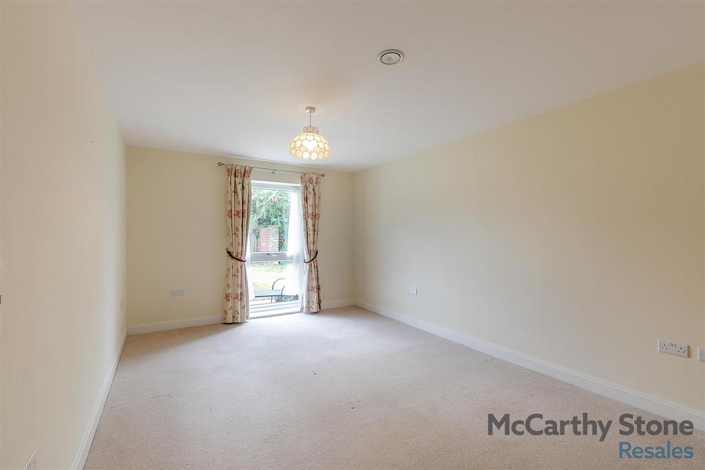 8659262-interior01.jpg