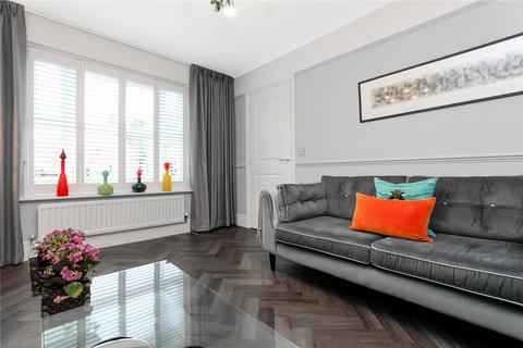 4 bedroom semi-detached house for sale, Hepworth Gardens, Wakefield, West Yorkshire, WF1