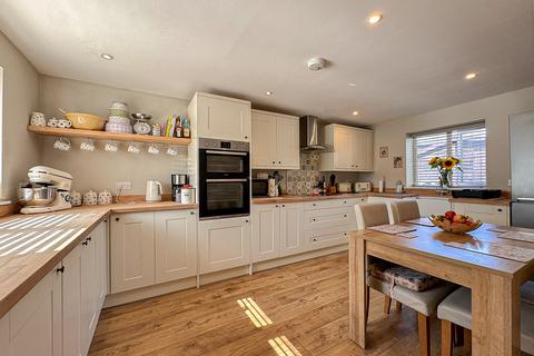 4 Holmer Road, Hereford, HR4 9SA