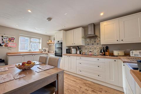 4 Holmer Road, Hereford, HR4 9SA