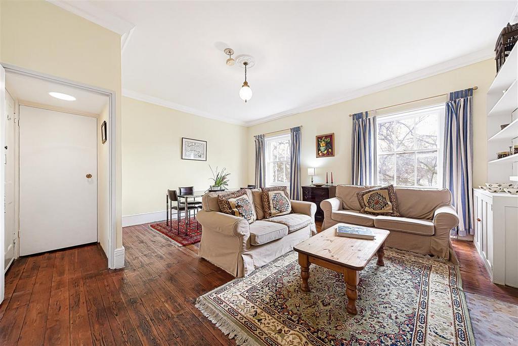 Eccleston Square, SW1V 2 bed flat - £2,600 pcm (£600 pw)