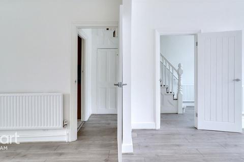 3 bedroom terraced house for sale, Strone Road, London