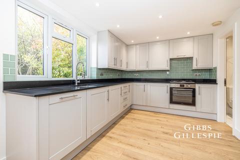 4 bedroom semi-detached house to rent, Peareswood Gardens, Stanmore, HA7