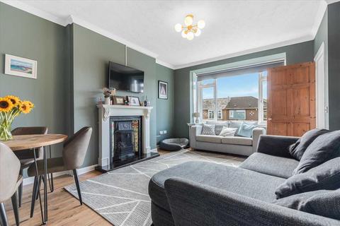 156 Randolph Drive, Clarkston, Glasgow, G76 8AU
