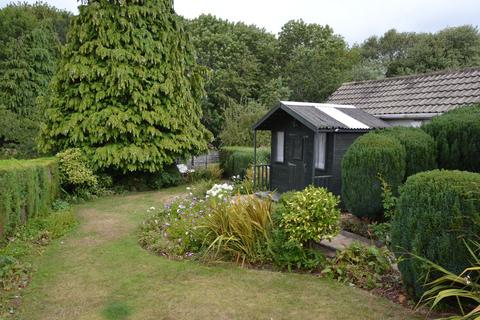 2 bedroom semi-detached bungalow for sale, Thackley, Thackley BD10