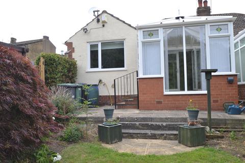 2 bedroom semi-detached bungalow for sale, Thackley, Thackley BD10