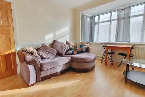 1 bedroom flat to rent, Dudley Gardens, Harrow, HA2