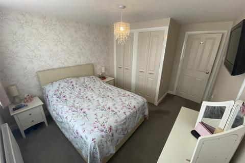 2 bedroom semi-detached bungalow for sale, Dorsett Road, Stourport-On-Severn