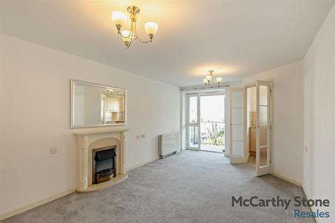 1 bedroom apartment for sale, Marina Court, Mount Wise, Newquay