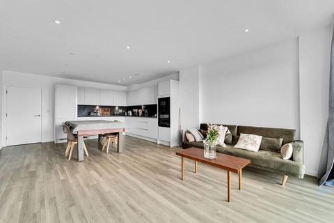 2 bedroom apartment for sale, 5 Selbourne Avenue, Hounslow TW3