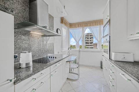 4 bedroom flat for sale, Raynham, Norfolk Crescent, London