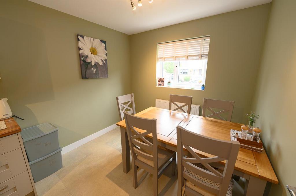 Dining area.jpg