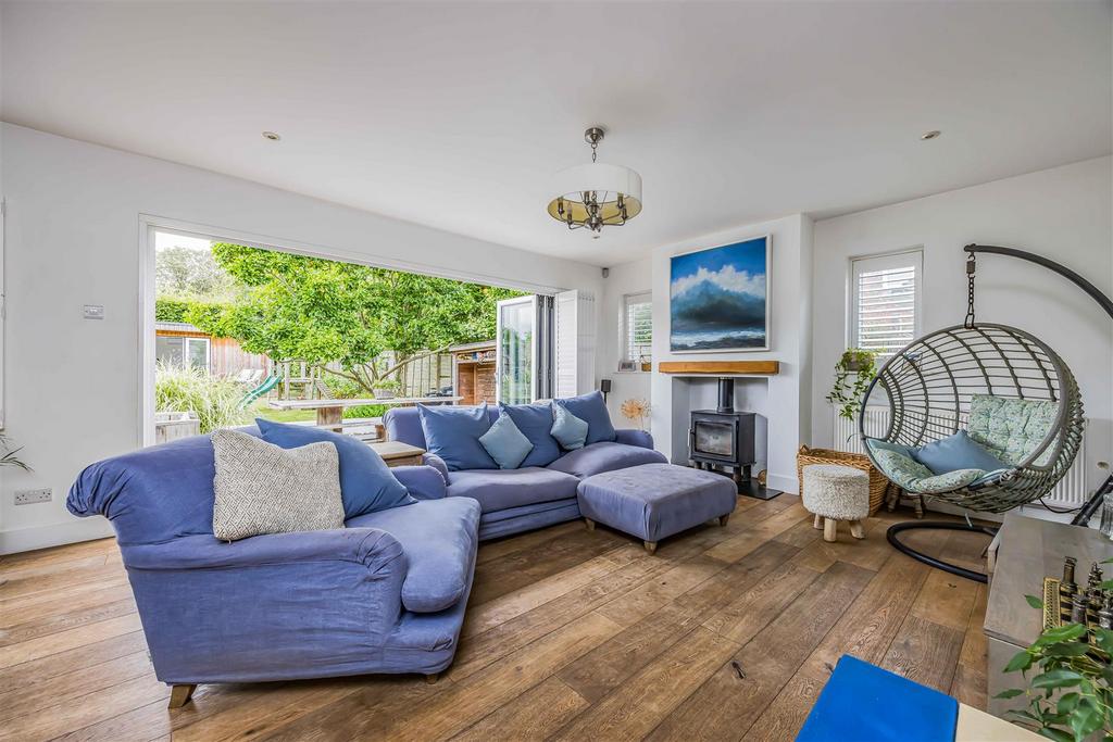 7 Hollow Lane, Hayling Island-Small-Portico Marketi