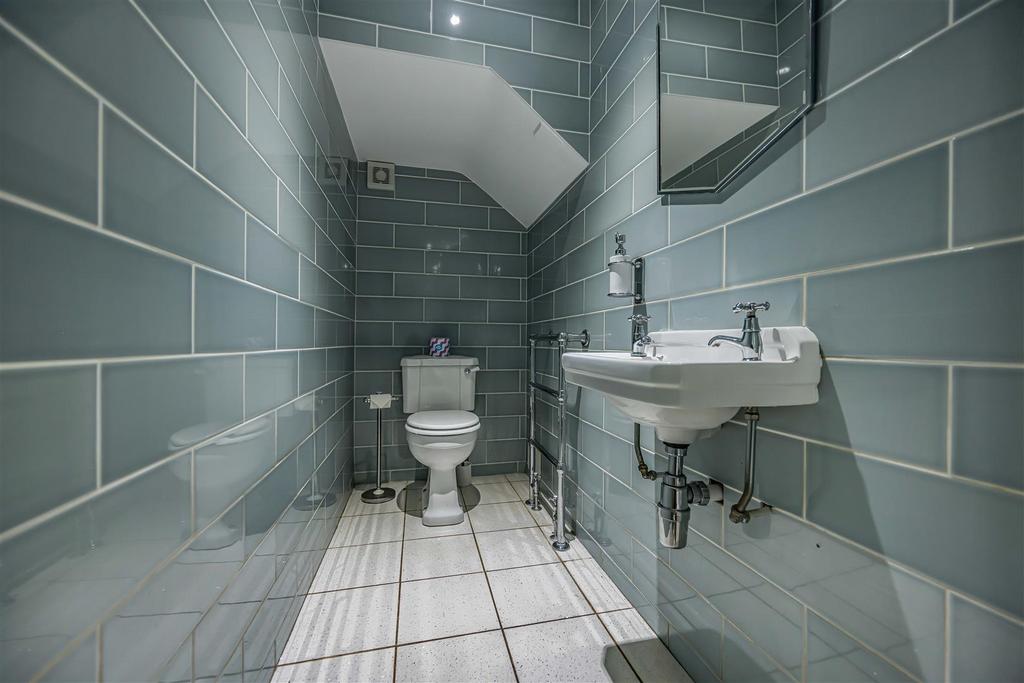 7 Hollow Lane, Hayling Island-Small-Portico Marketi