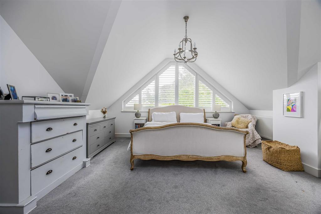 7 Hollow Lane, Hayling Island-Small-Portico Marketi
