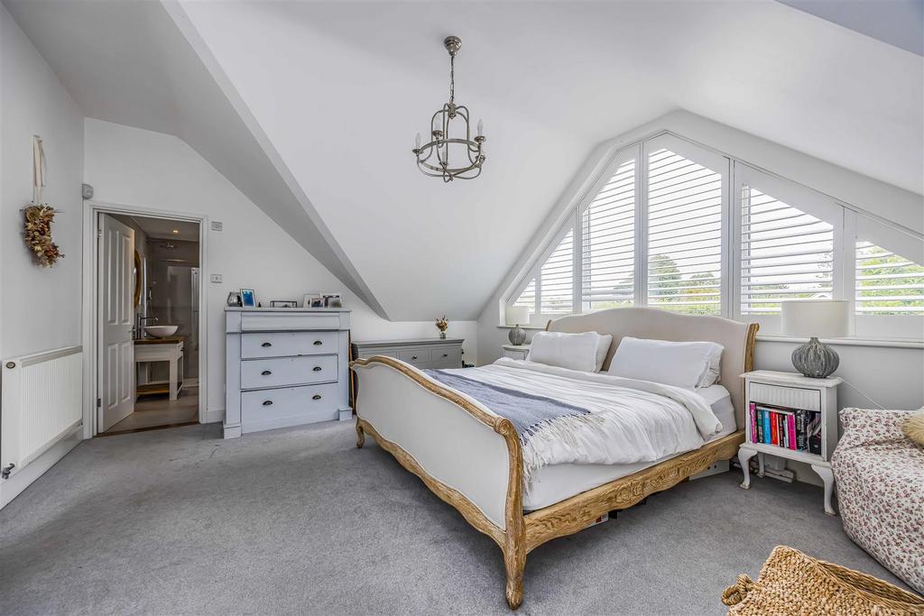 7 Hollow Lane, Hayling Island-Small-Portico Marketi