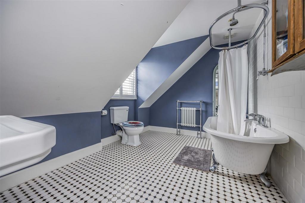 7 Hollow Lane, Hayling Island-Small-Portico Marketi