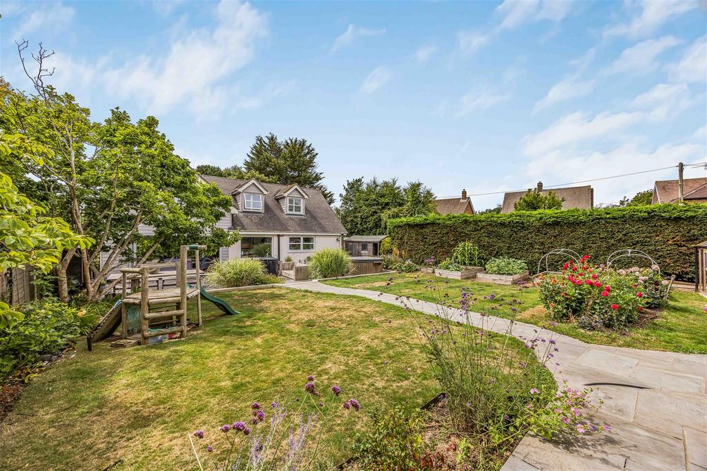 7 Hollow Lane, Hayling Island-Small-Portico Marketi