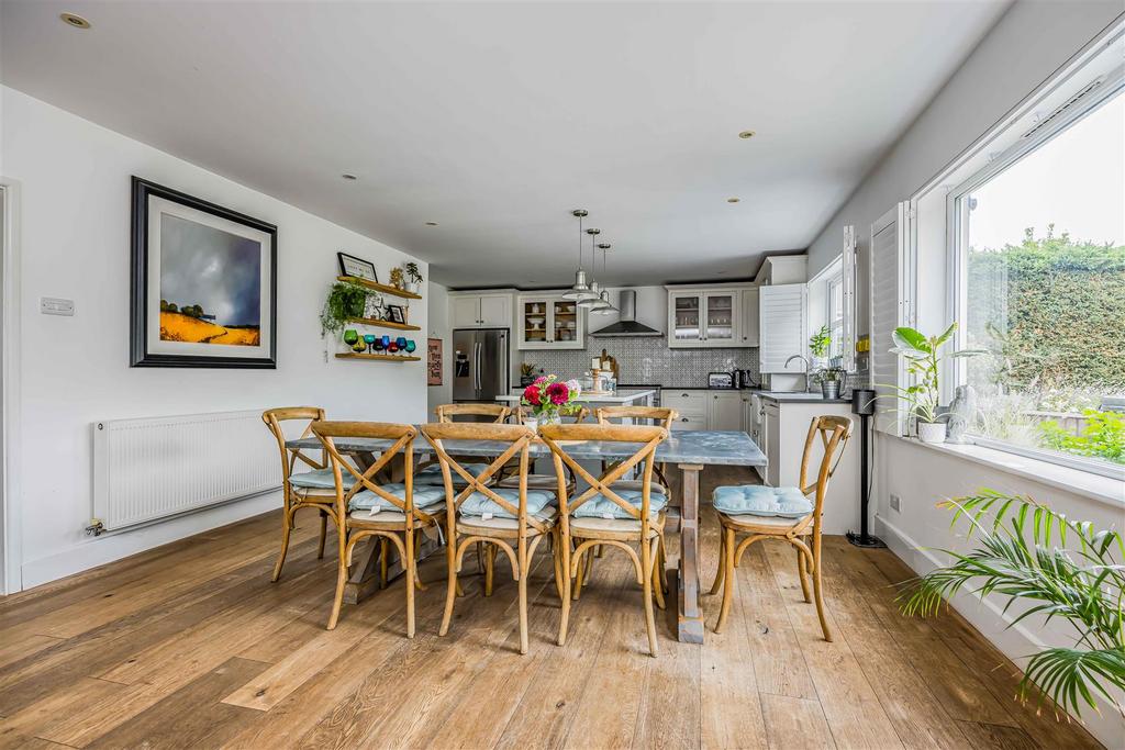 7 Hollow Lane, Hayling Island-Small-Portico Marketi