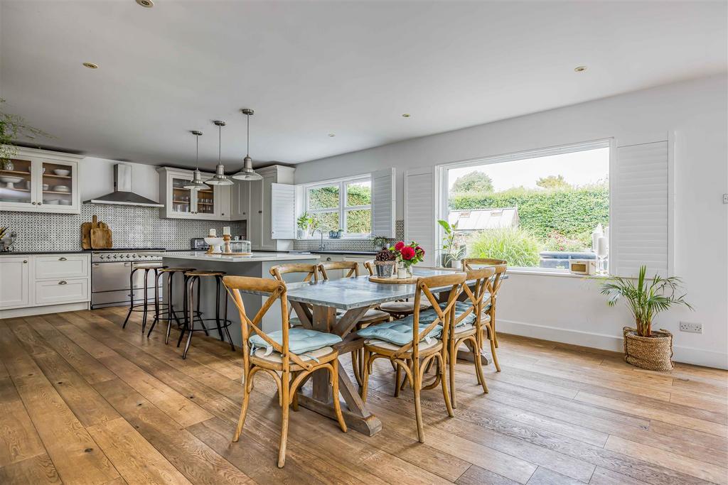 7 Hollow Lane, Hayling Island-Small-Portico Marketi