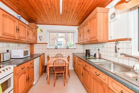 3 bedroom detached bungalow for sale, Marden Road, Staplehurst, Tonbridge, Kent