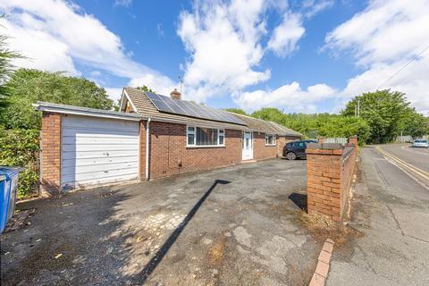 4 bedroom detached bungalow to rent, Padgate Lane, Padgate, WA1