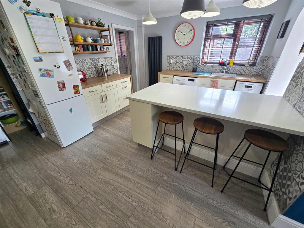 Kitchen/Breakfast Room