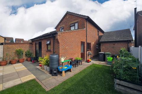 undefined, Hogarth Close, Bradwell