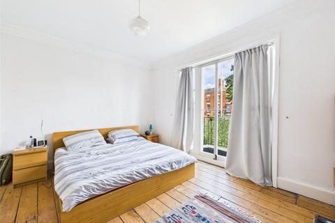 4 bedroom semi-detached house for sale, Kingsholm Road, Gloucester, GL1