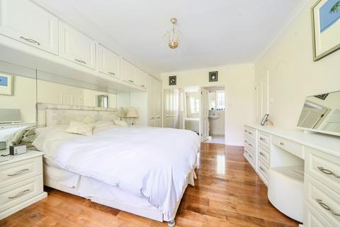 Coromandel Chelsfield Hill, Orpington, BR6 7SL