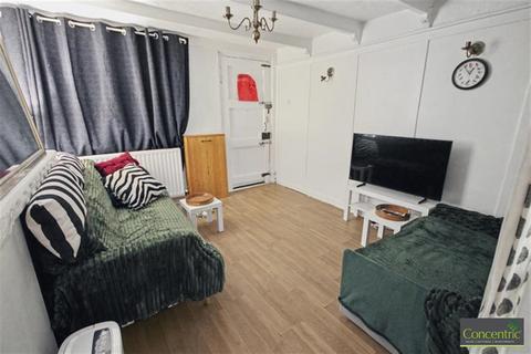 undefined, Liverpool L36