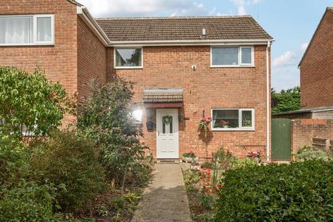 undefined, Carterton,  Oxfordshire,  OX18
