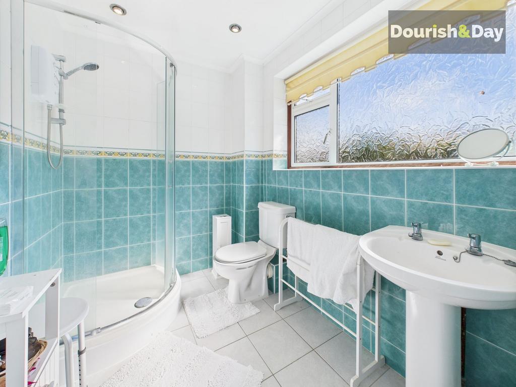 Main Shower Room