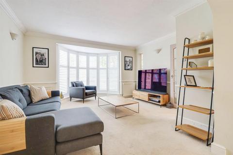 undefined, Chalkwell Avenue, Westcliff-on-Sea SS0