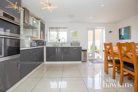 4 bedroom detached house for sale, Blain Place, Royal Wootton Bassett