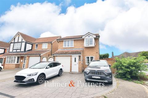 27 Archery Fields, Clacton-on-sea, CO15 6RB