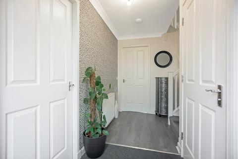 18 Bughtlin Market, Edinburgh, EH12 8XP